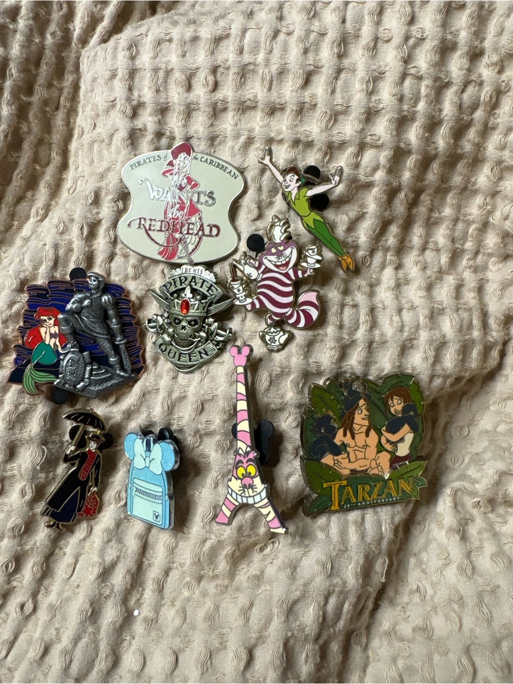 AUTHENTIC DISNEY TRADING PIN LOT
